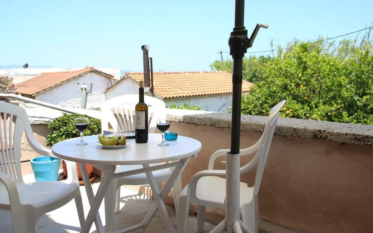 House In The Village Near The Sea Maleme  Exterior photo